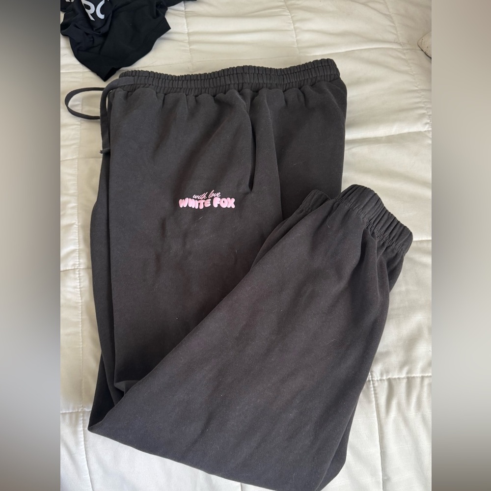 White fox sweatpants